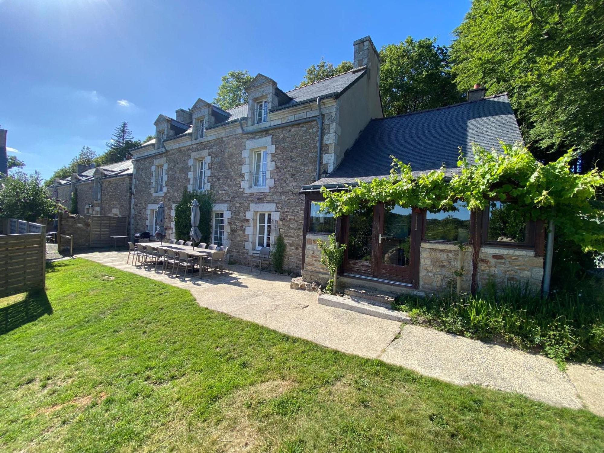Hostal Domaine De Lann Kerhuerh La Chapelle-Neuve  Exterior foto